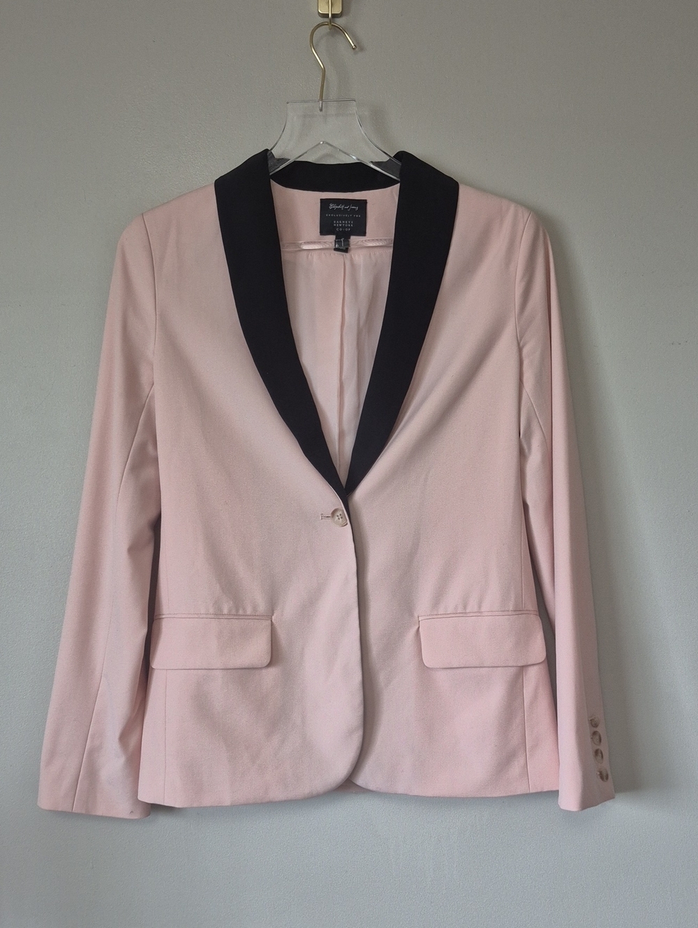 Elizabeth and James Light Pink Tuxedo Style Blazer, Black Shawl Collar Size 4